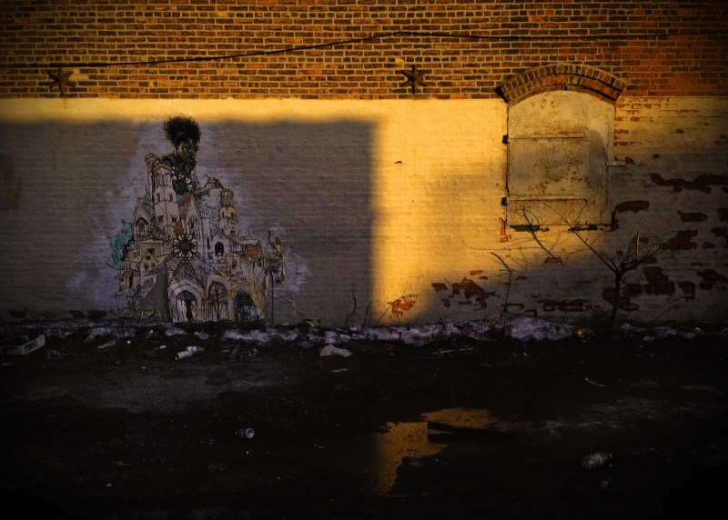 wall painting shadow copy